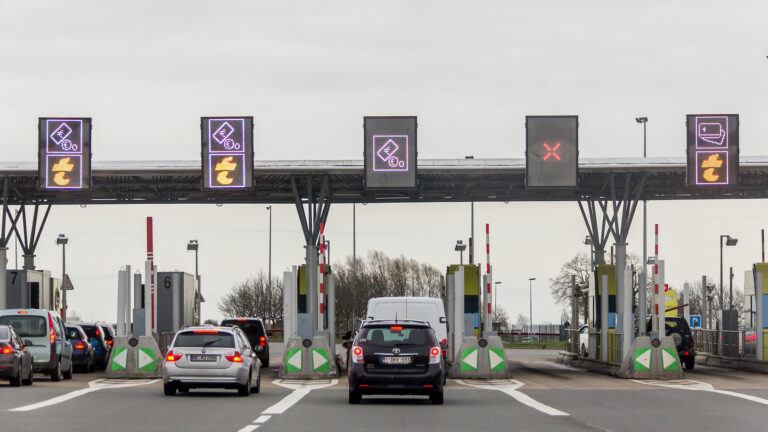 Superprofits autoroutiers : et si l’État reprenait la main ?