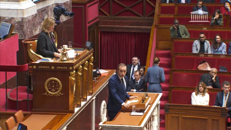 Pas de censure, place à un budget taillé sur mesure… pour le RN
