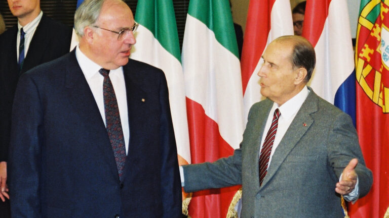 Et si la gauche n’avait pas pris le « tournant de la rigueur » en 1983 ?