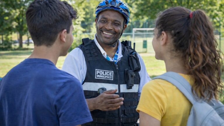 Sécurité : reconstruire le lien plutôt que multiplier les caméras