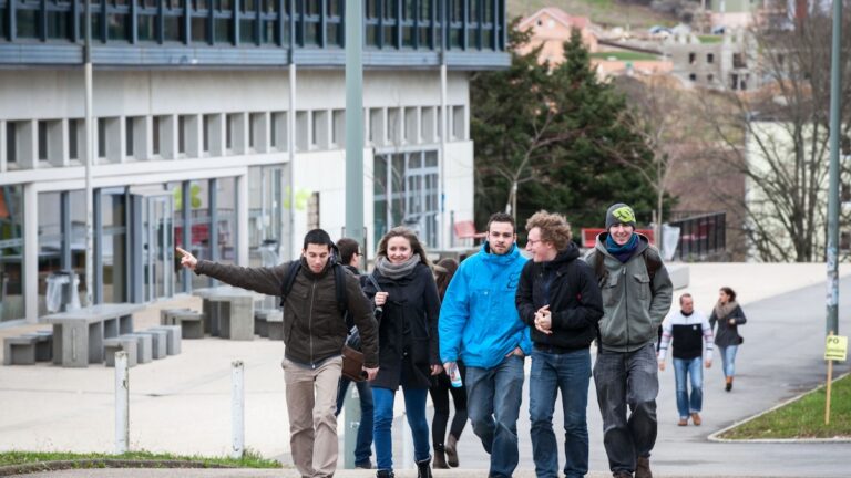 Allocations familiales : la réforme « à retardement » qui va appauvrir les familles