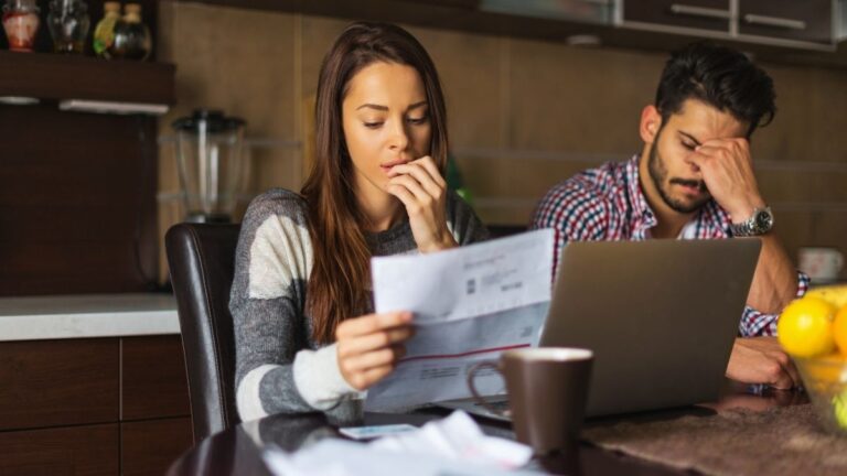 Pouvoir d’achat : pourquoi on paye toujours plus, simplement pour « tenir »