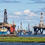 Forages pétroliers offshore. (Photo Michael Elleray-CC)